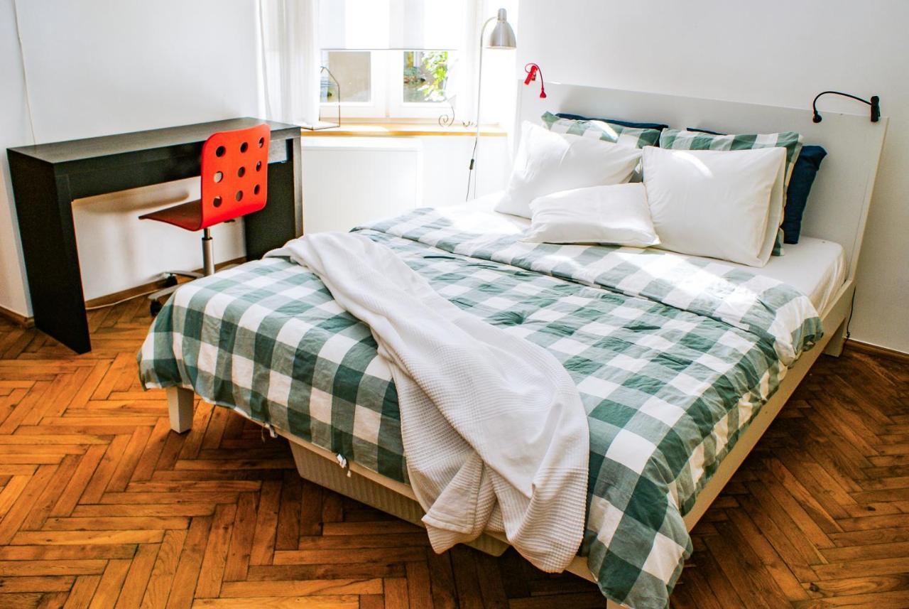 קרקוב Large And Cozy Apartment 60 M2, Cracow Old Town מראה חיצוני תמונה